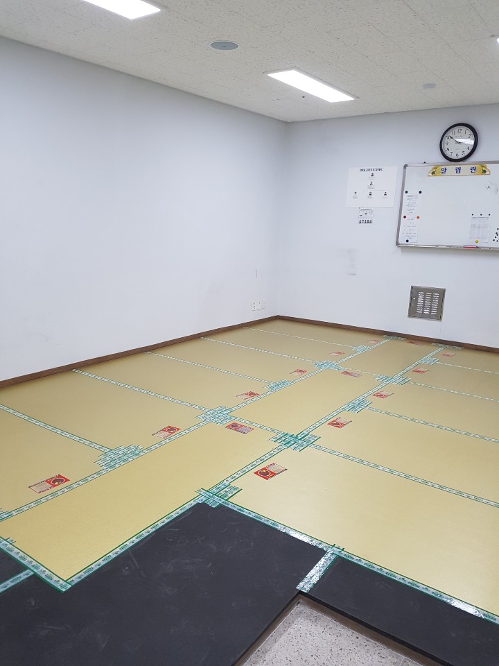 2038599400_fvCY1l5X_bc050e0fea7e4aeee780000e440b42f6bf02c2f6.jpg 이미지크게보기